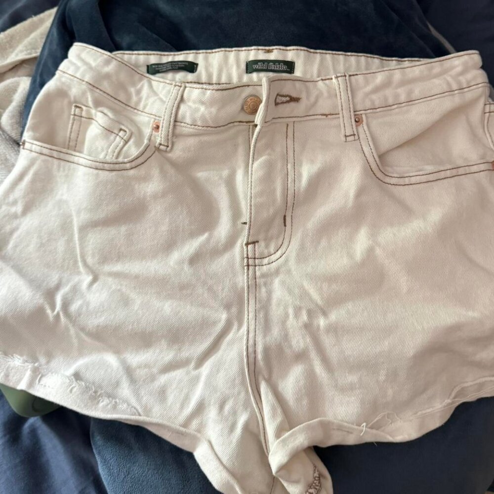 large white jeasn shorts wild fable